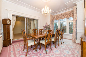 Dining- click for photo gallery